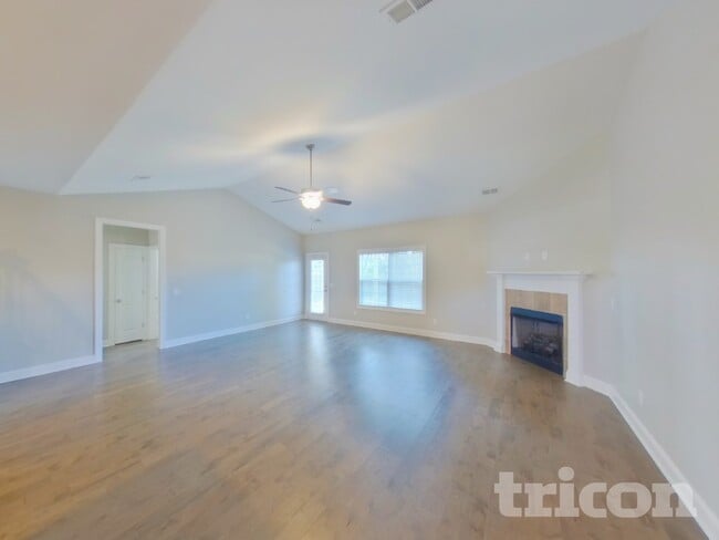 Photo - 5105 Cloverhill Dr