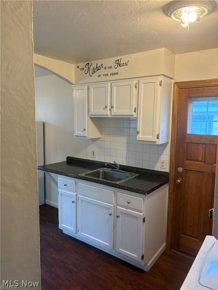 Photo - 17209 Puritas Ave