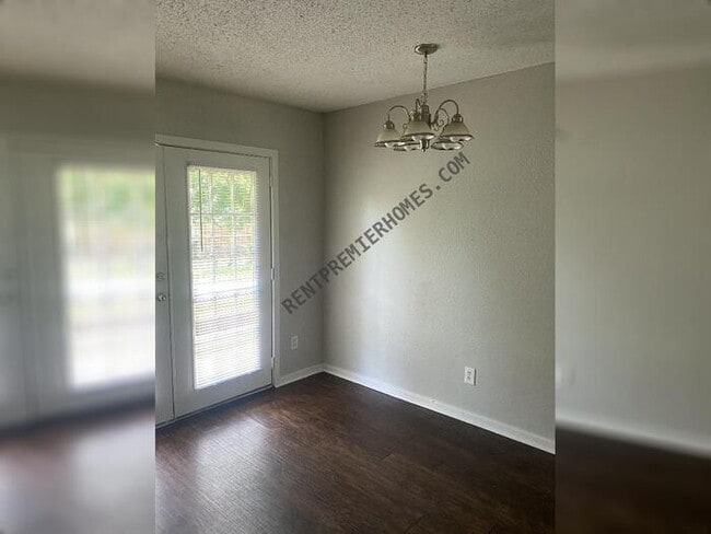 Photo - 7120 Waycrest Dr