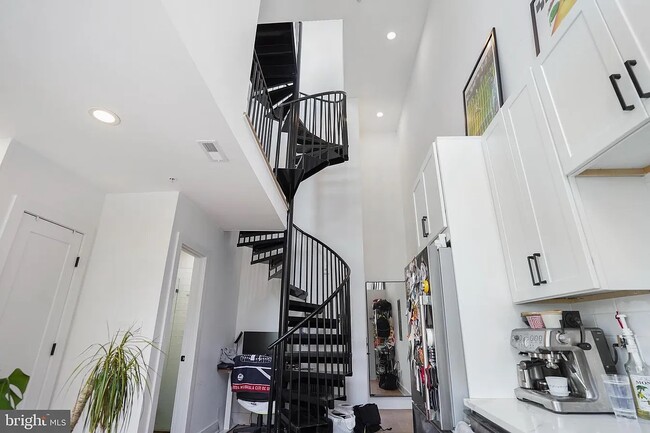 Photo - 3916 14th St NW Unidad 5