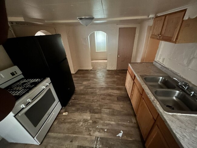 Building Photo - 2478 S 5th Pl Unit Lower