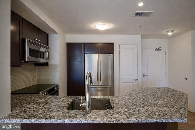 Photo - 675 S President St Unit 2607