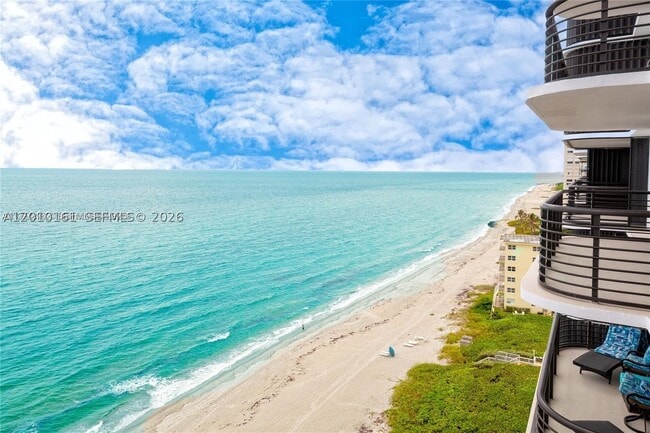 Building Photo - 250 S Ocean Dr Unit 14H