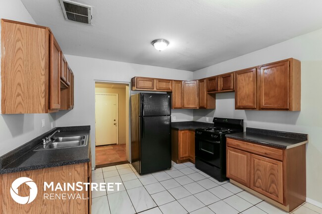 Photo - 1926 E Willetta St