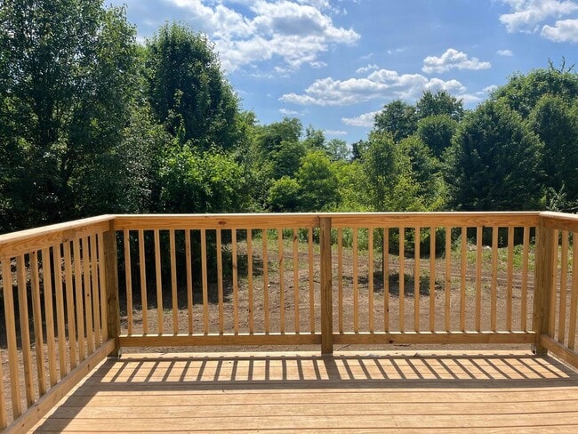 Photo - 121 Cammy Ct