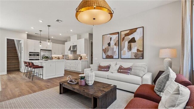 Photo - 285 Shoveler