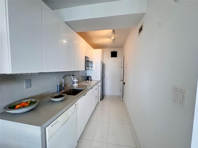 Photo - 100 Lincoln Rd Unit 1230