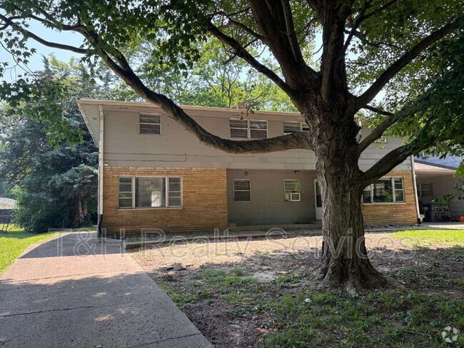 Building Photo - 849 Riverside Dr Rental