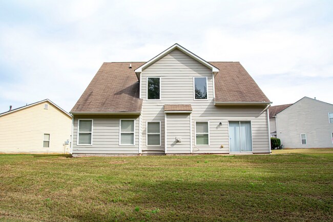 Photo - Beautiful 3 Bed, 2 Bath In Well Maintaine Community