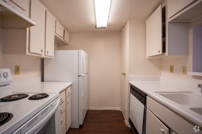 Woodcreek on The Bayou - Woodcreek on The Bayou Apartments