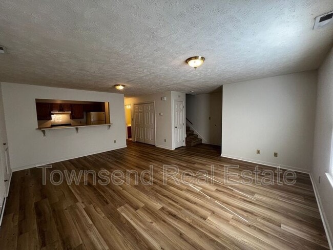 Photo - 1012 Ancestry Dr