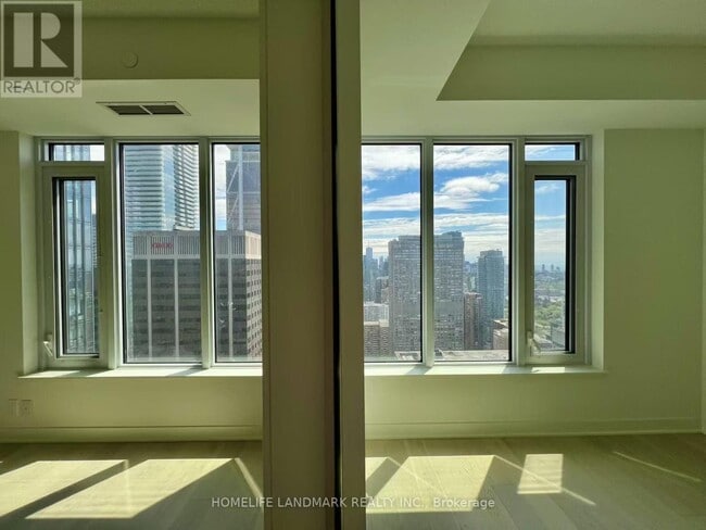 Photo - 11 Yorkville Ave Unit 4108