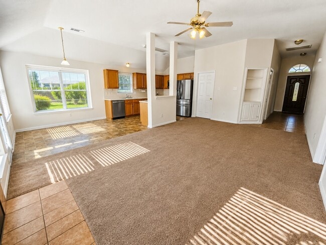 Photo - 6858 Stillwater Dr