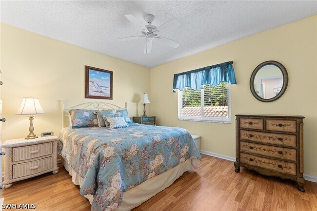 Photo - 5928 Cranbrook Way Unit D202