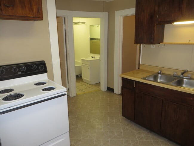 Photo - 1126 Nelson St Unit 1128