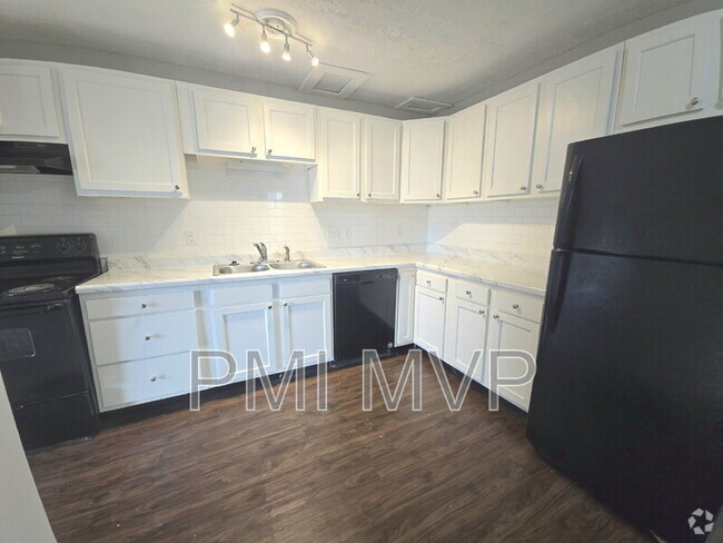 Building Photo - 2769 Wedge St Rental