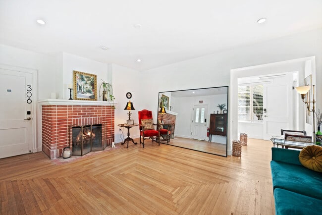 Photo - 36 Phoenetia Ave Unidad ID1056490P