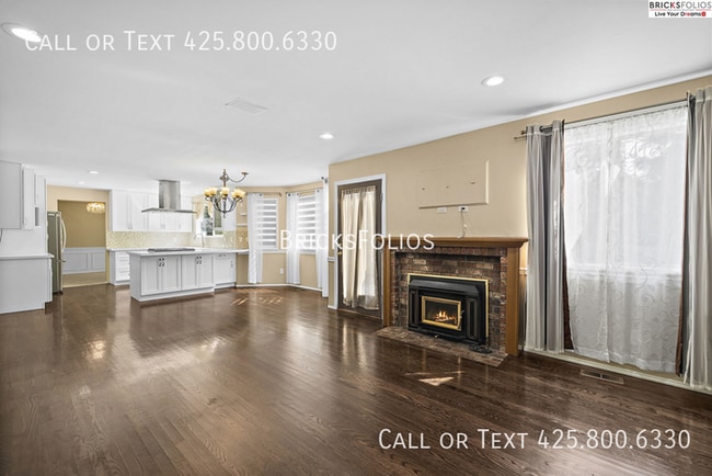 Photo - Luxurious 5-bedroom home in Sammamish with...