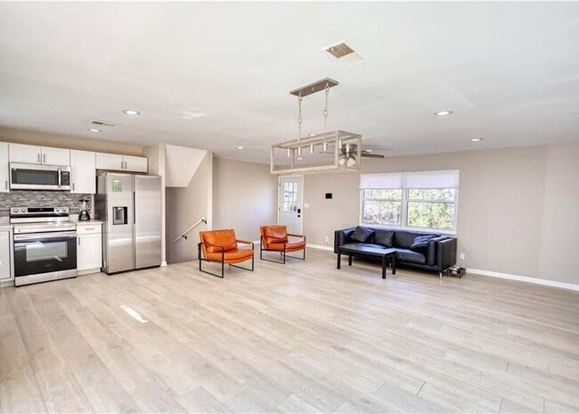 Photo - 115 Hollybrook Rd