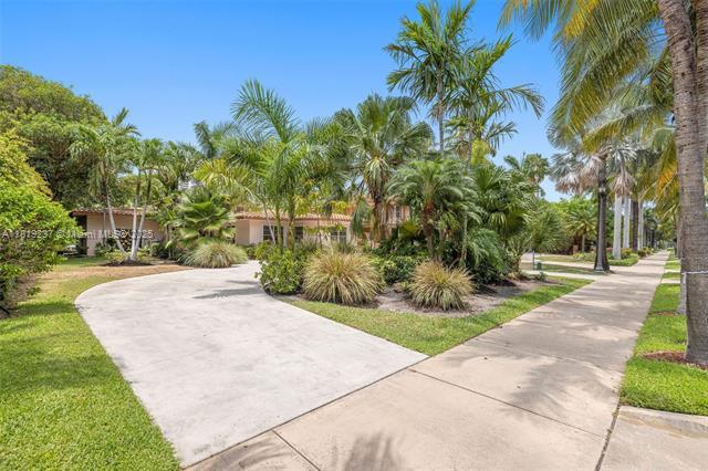 Photo - 564 Golden Beach Dr