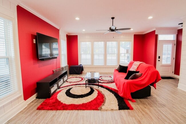 Photo - 2 story home in Hahira