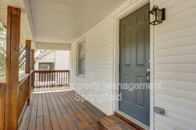 Photo - 835 S Grant Ave