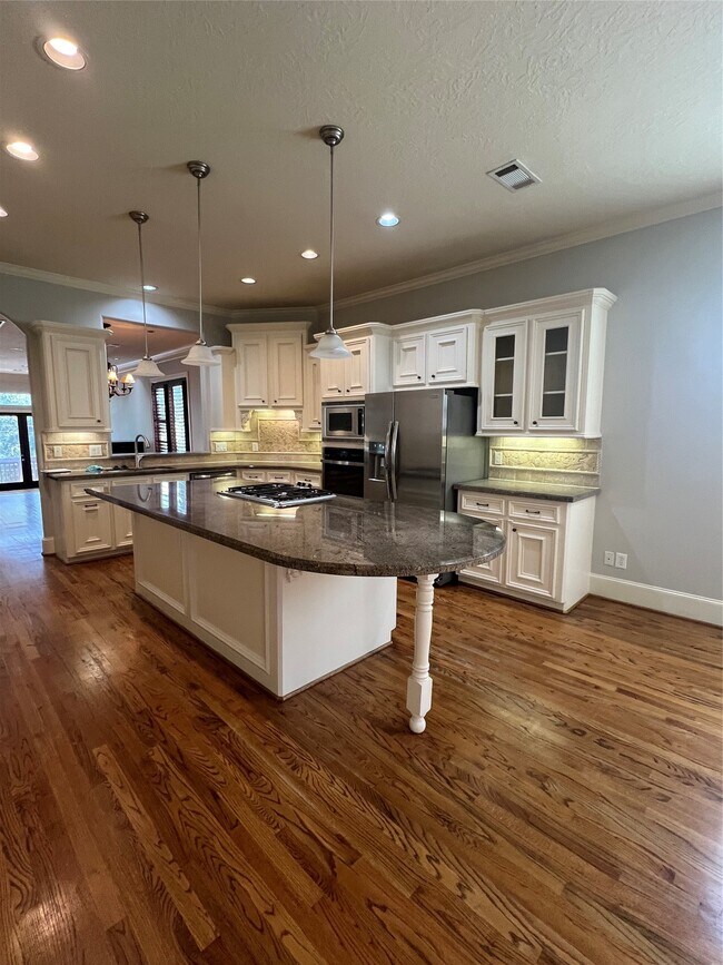Photo - 2330 Camden Dr