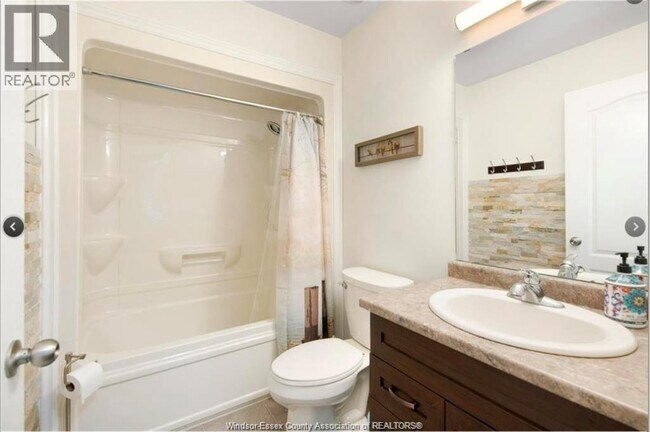 Photo - 1019 Aspen Ridge Cres