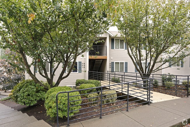 Robins Lane Apartments