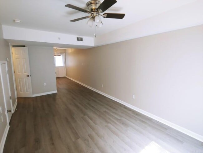 Photo - 2200 Fort Roots Dr