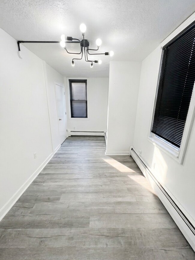 Photo - 64 Walnut St