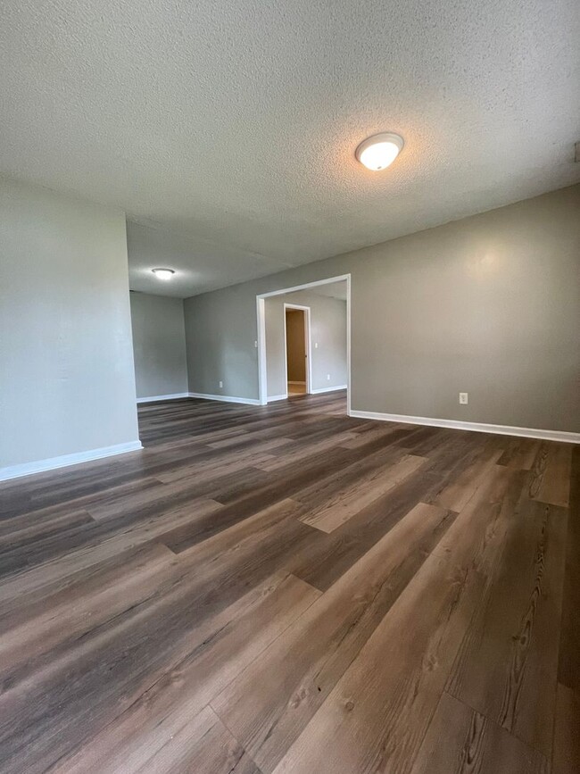 Photo - Inviting on Ivey!