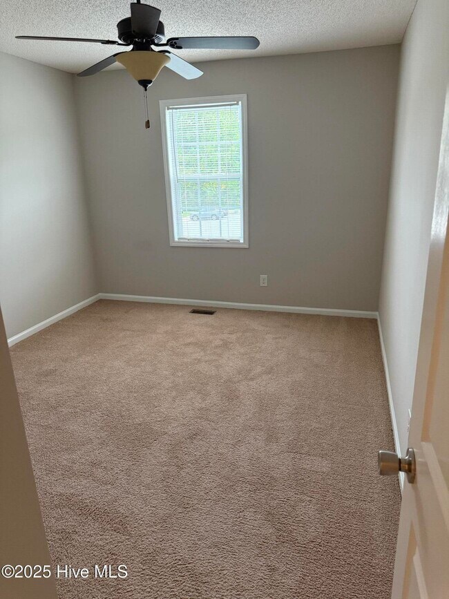 Photo - 1222 Cross Creek Cir