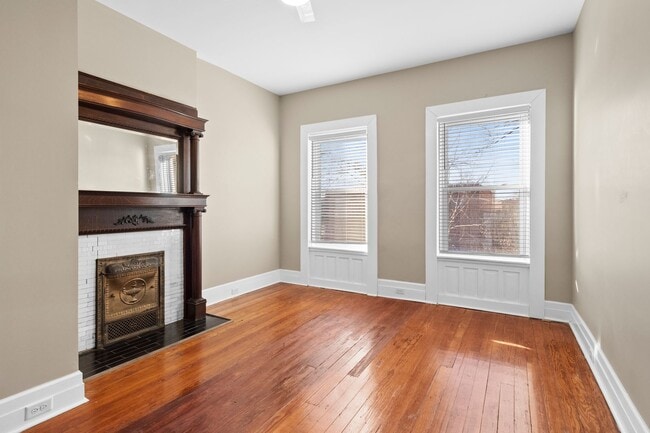 Photo - 2137 Russell Blvd Unit 2137 2F