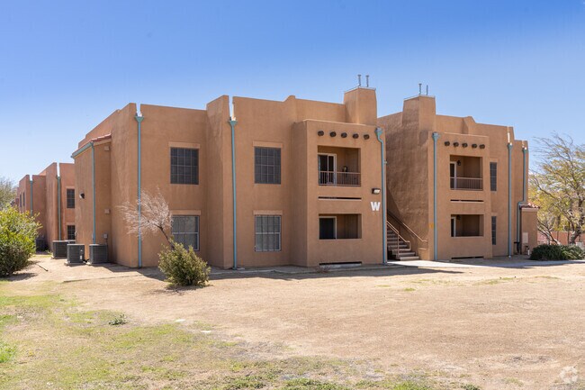 16197 H St - Primary Photo - Park Palace II Apartments