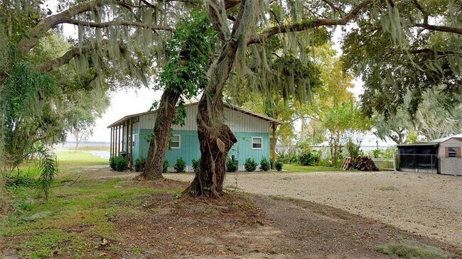 Photo - 413 Buddy Ave