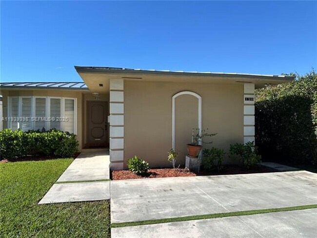 Photo - 120 Pocatella St