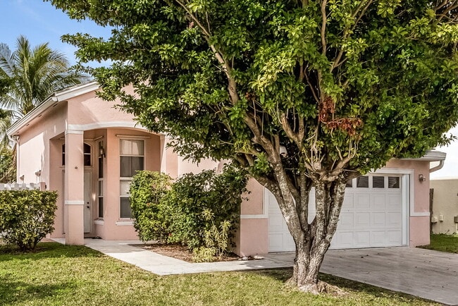 Building Photo - 3327 Bonito Ln