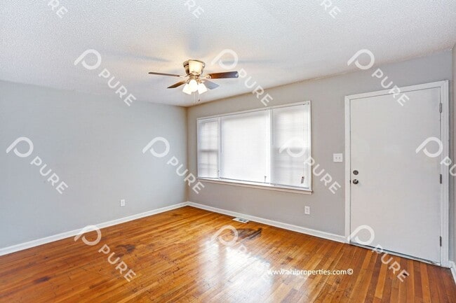 Photo - 107 Scotland Dr