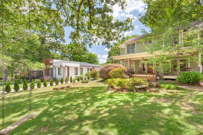 Photo - Beautiful 4/4 Plus Office, 4 Blocks From E...