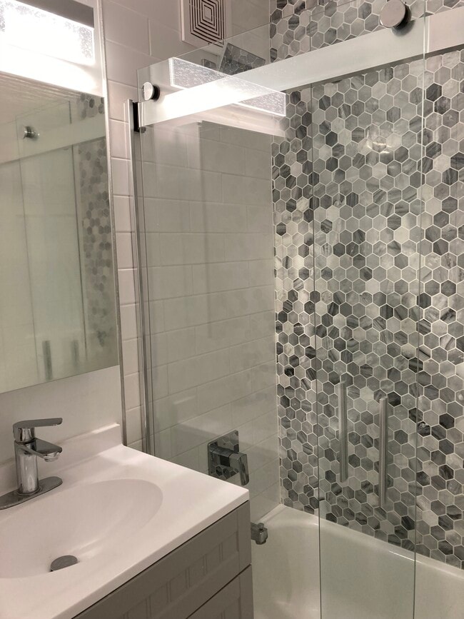 Photo - 1021 Arlington Blvd Unit 436