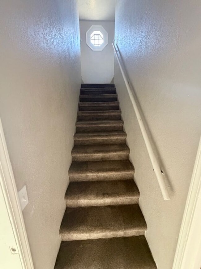 Photo - 4 Bedroom, 2 bath House for Rent in Stayton