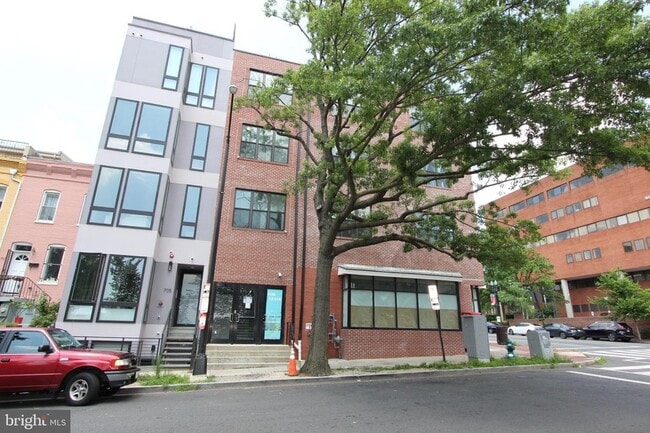 Photo - 2600 Georgia Ave NW