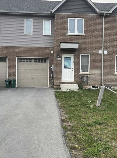 Photo - 400 Chaffey St