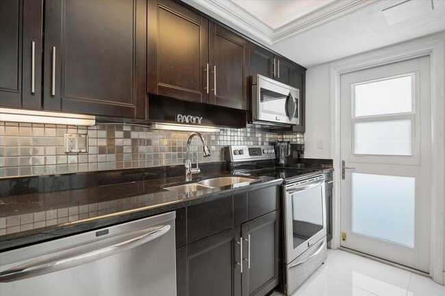 Photo - 333 NE 21st Ave