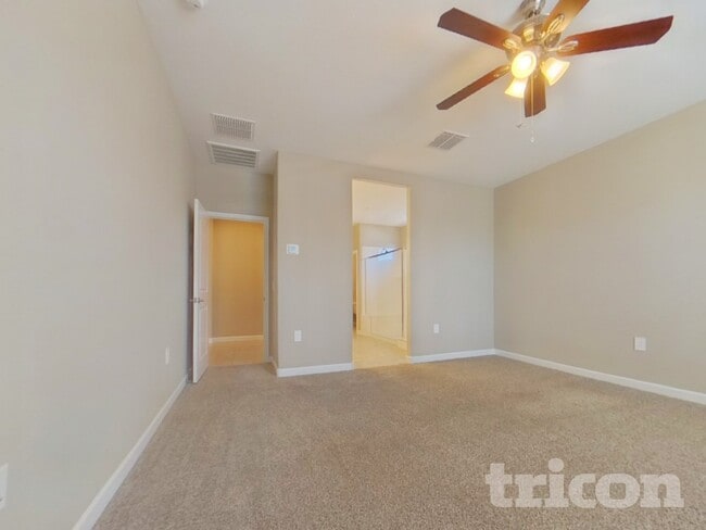 Photo - 30033 W Cheery Lynn Rd