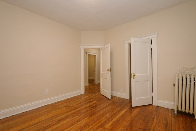 Building Photo - 78 Glenville Ave Unit 3