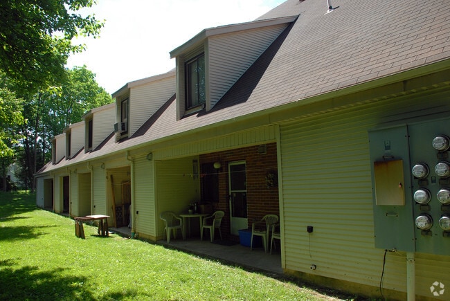 Photo - Lincoln Manor Apartments