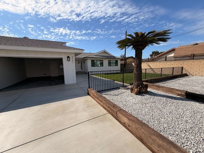 Photo - Beautiful 4 Bedroom Cypress House For Rent...