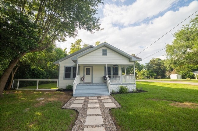 Photo - 420 N Live Oak St